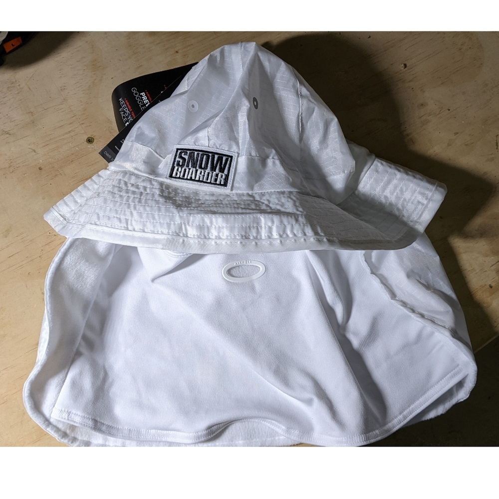Snowboarder Magazine Airhole Bucket Hat/Balaclava NWT